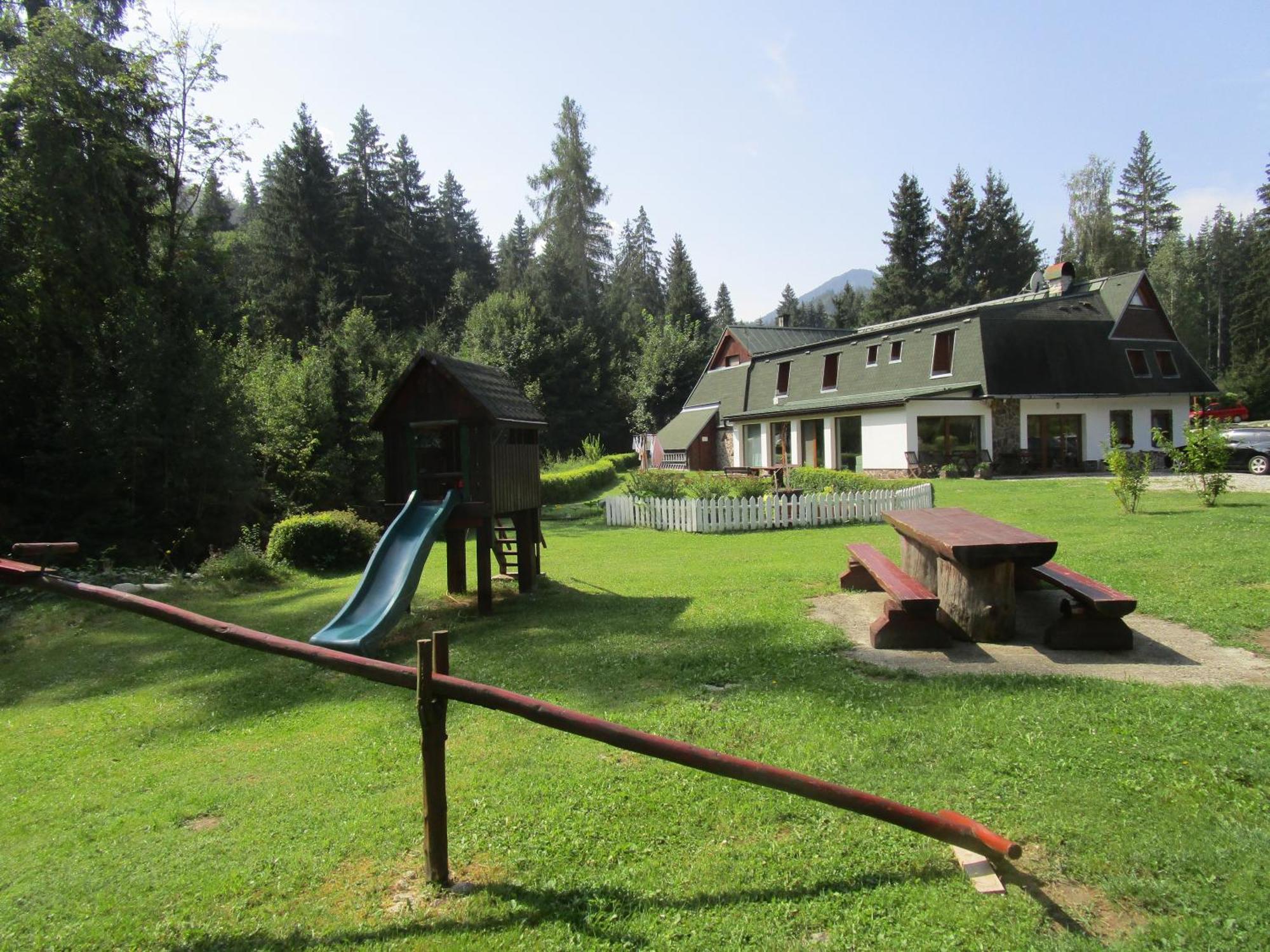 Penzion Pod Dobakom Lazisko Exterior photo