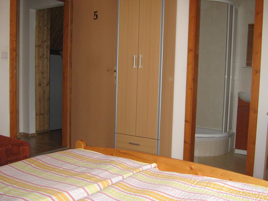 Penzion Pod Dobakom Lazisko Exterior photo